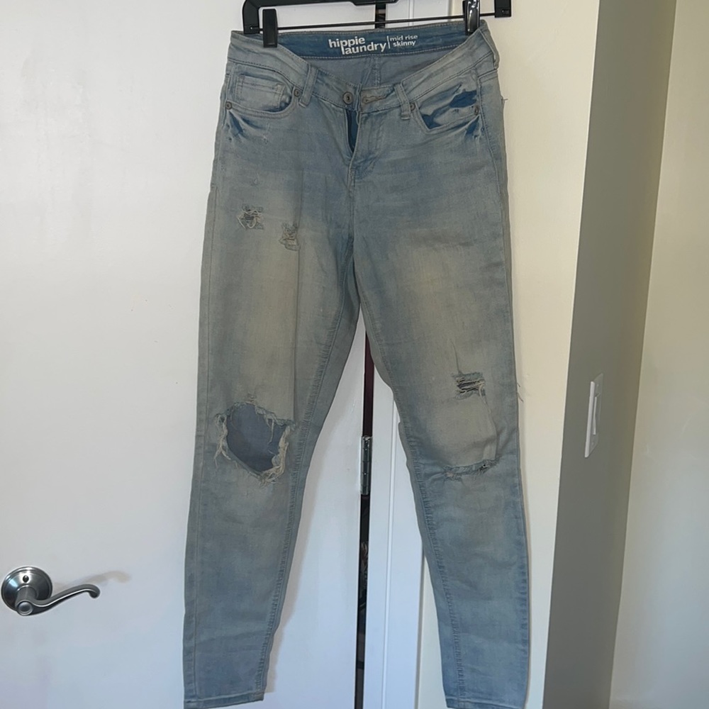 Light wash skinny jeans